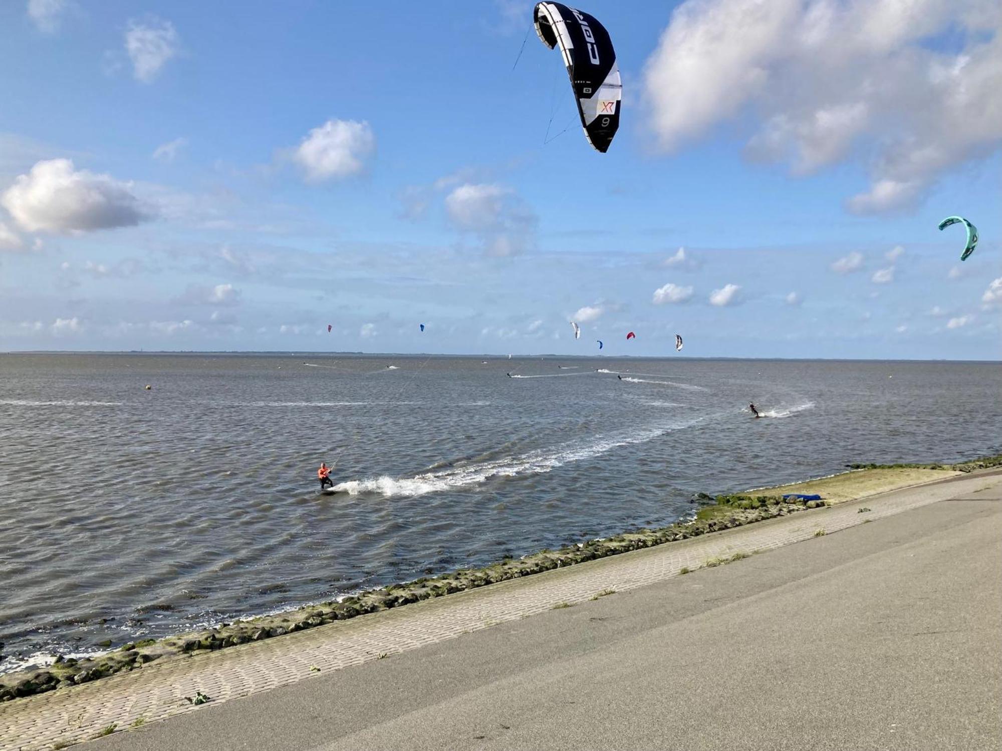 Het Kleine Huis Mobile Home By The Harbour And The Lauwersmeer Anjum Exterior foto